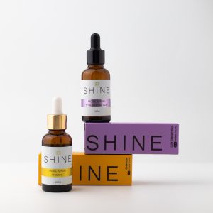 Vitamin C & Hyaluronic Serum (30ml) Set with a Free Gift